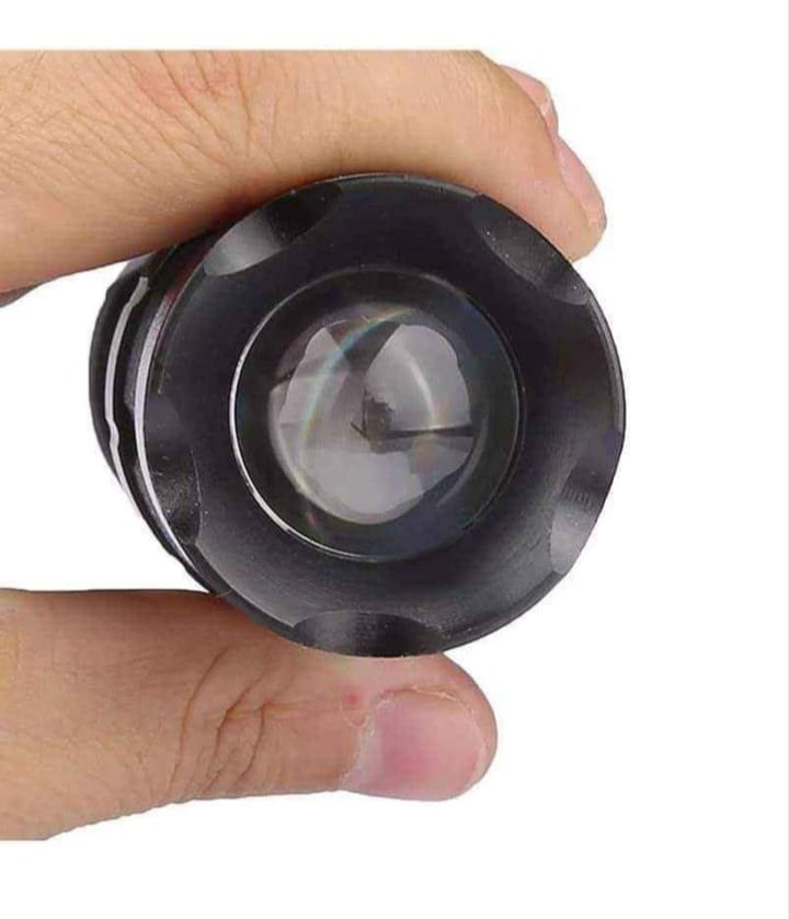 Linterna recargable con cono vial